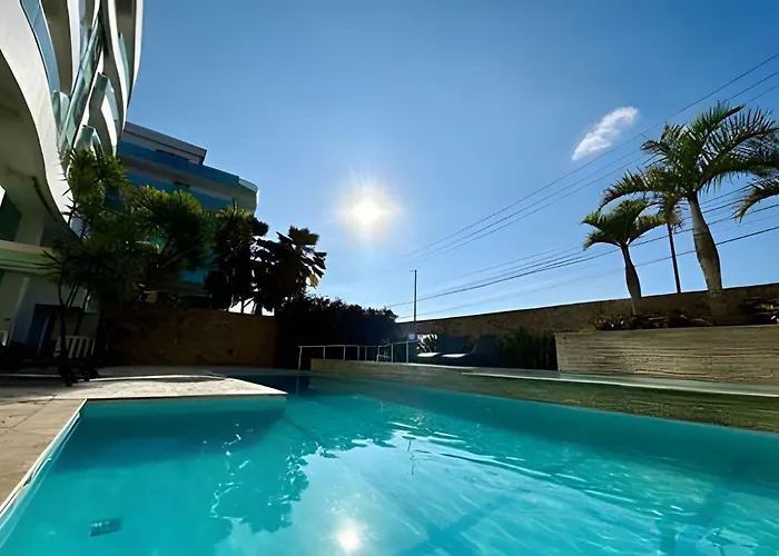 Confortável Flat, Edifício beira-mar com Piscina e hidro