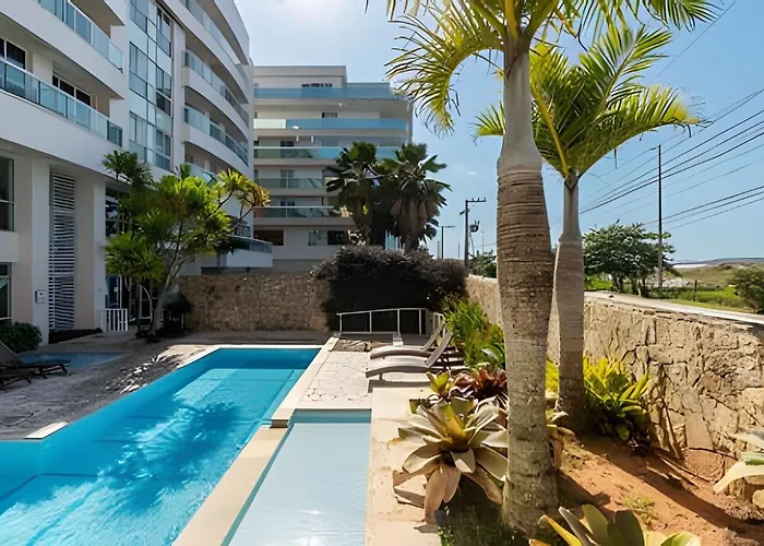 Confortável Flat, Edifício beira-mar com Piscina e hidro
